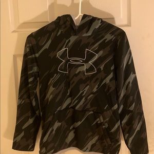 Under Armour Sweatshirt